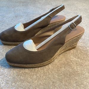 Eric Michael Emily Taupe Sling Back Espadrille
